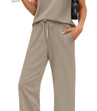 Fantaslook 2 Piece Sets for Women Casual Summer Travel Vacation Outfits Short Sleeve Tops Wide Leg Pants Lounge Sets